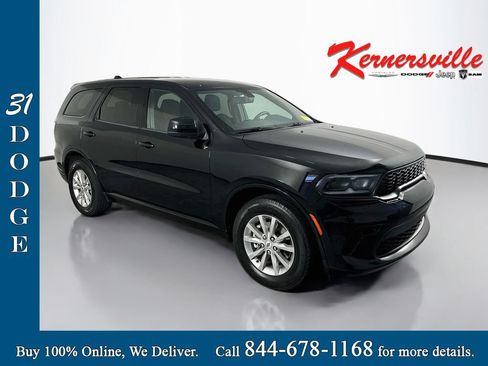 Used 2025 Dodge Durango GT RWD image 1