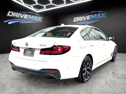Used 2022 BMW 530i xDrive w/ M Sport Package AWD/4WD image 5