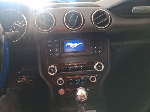 Used 2022 Ford Mustang Coupe RWD image 15