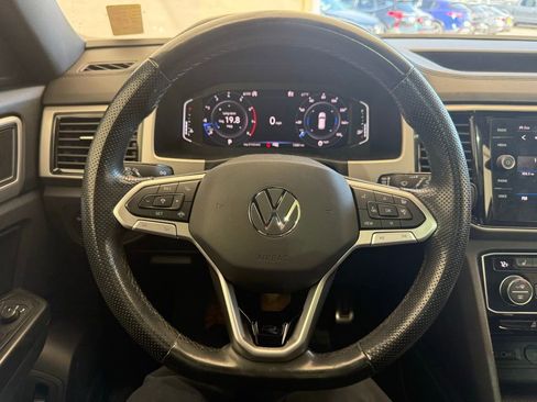 Used 2020 Volkswagen Atlas Cross Sport SEL R-Line image 18