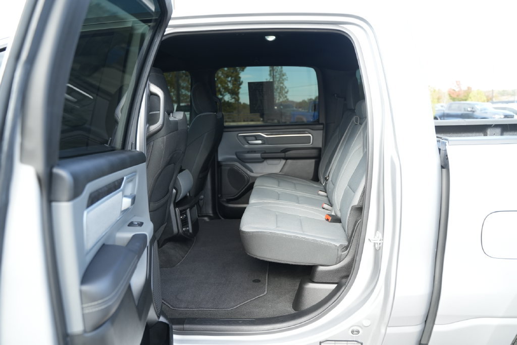 Used 2022 RAM 1500 Big Horn AWD/4WD image 15