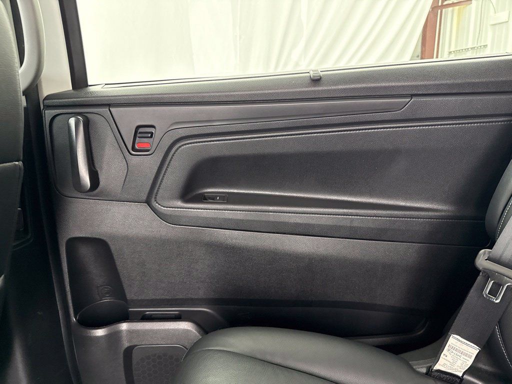 Used 2024 Honda Odyssey EX-L image 16