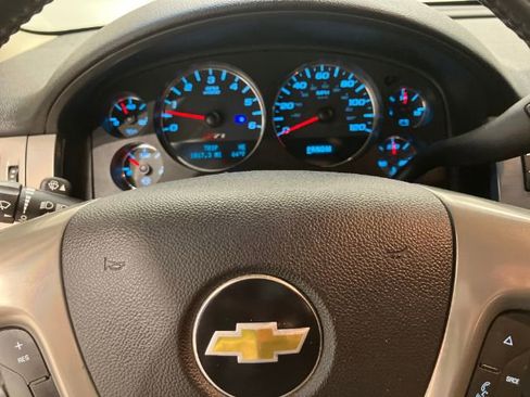 Used 2010 Chevrolet Tahoe LT w/ Luxury Package AWD/4WD image 31