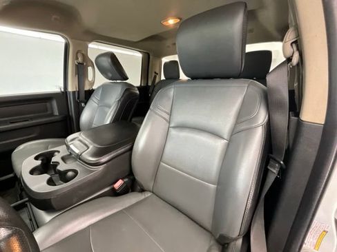 Used 2020 RAM 3500 Tradesman w/ Chrome Appearance Group AWD/4WD image 6