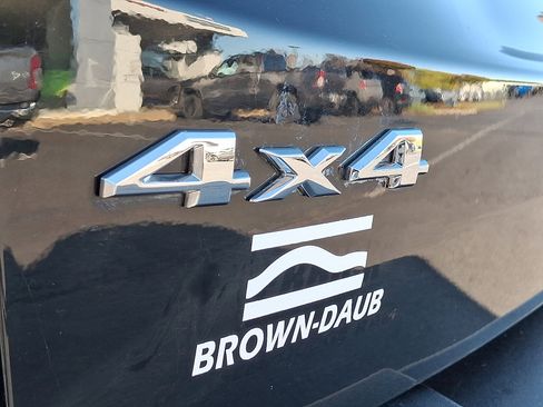 Certified 2021 Jeep Renegade Limited image 33