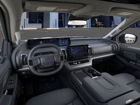 New 2026 Ford Expedition Max Platinum w/ Driver's Package image 9