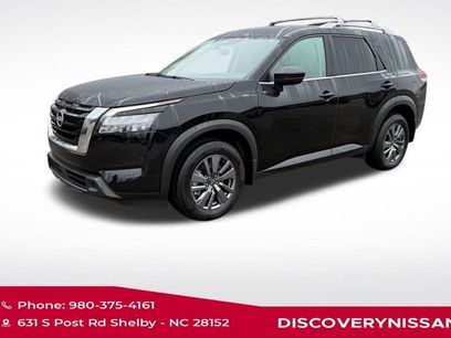 Certified 2025 Nissan Pathfinder SV