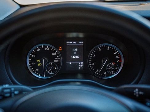 Used 2017 Mercedes-Benz Metris Passenger image 24