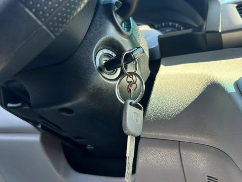 Used 2015 Honda Odyssey LX image 34