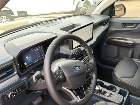 New 2026 Ford Maverick Lobo AWD/4WD image 13