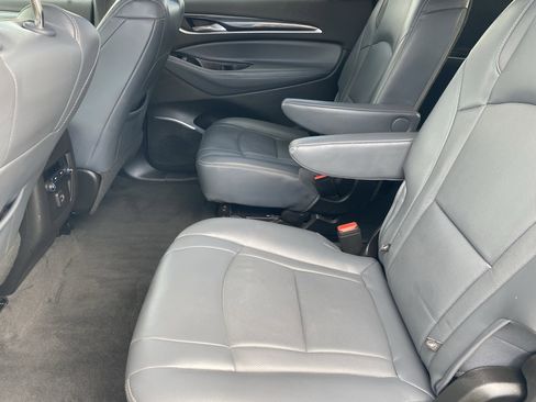 Used 2020 Buick Enclave Essence image 15