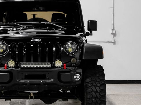 Used 2016 Jeep Wrangler Unlimited Rubicon AWD/4WD image 50