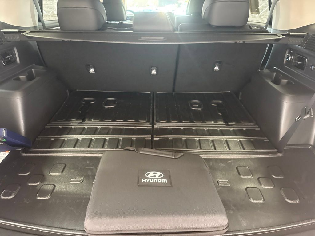 New 2027 Hyundai Santa Fe SEL FWD image 9