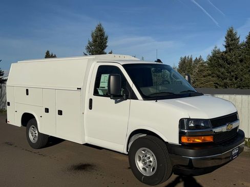 New 2024 Chevrolet Express 3500 w/ Power Convenience Package RWD image 5