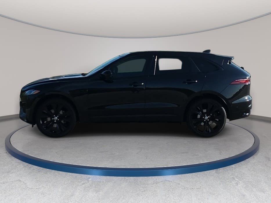 Used 2026 Jaguar F-PACE R-Dynamic S AWD/4WD image 8