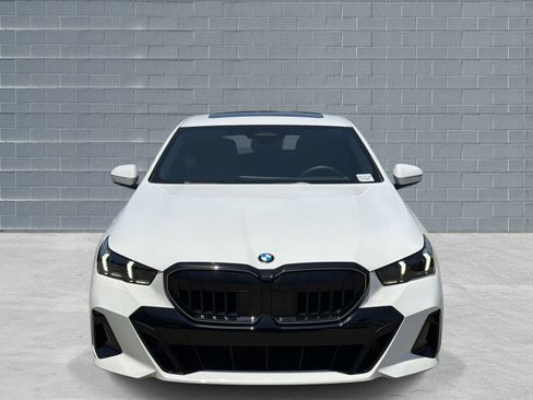 Certified 2025 BMW 530i w/ M Sport Package RWD image 2