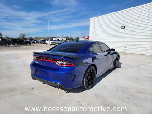 Used 2022 Dodge Charger Scat Pack w/ Daytona Edition Group image 7