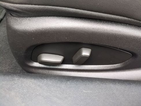 Used 2016 Chevrolet Camaro SS image 17