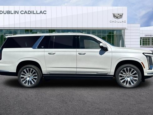 Certified 2025 Cadillac Escalade ESV Premium Luxury Platinum AWD/4WD image 3