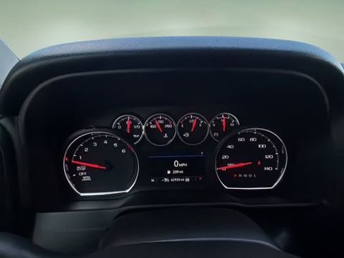 Used 2021 Chevrolet Silverado 1500 LT Trail Boss w/ Convenience Package II image 15