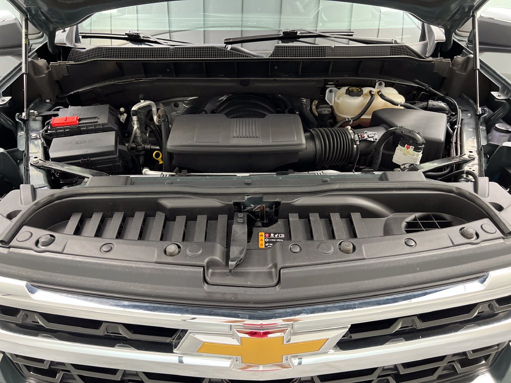 Used 2025 Chevrolet Silverado 1500 LT AWD/4WD image 69