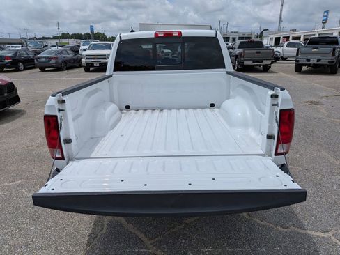 Used 2023 RAM 1500 Classic SLT w/ Trailer & Traction Group AWD/4WD image 33