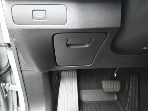 Certified 2026 Volvo XC90 B6 Plus w/ Protection Package Premier AWD/4WD image 16
