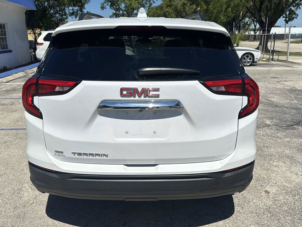 Used 2019 GMC Terrain SLE w/ Driver Convenience Package FWD image 6