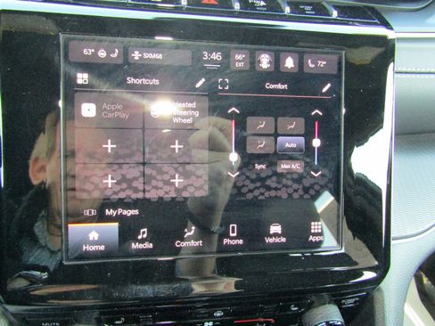 Used 2023 Jeep Grand Cherokee L Laredo AWD/4WD image 25