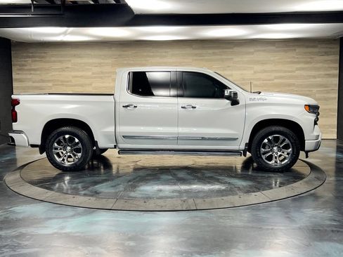 Used 2024 Chevrolet Silverado 1500 High Country w/ Technology Package AWD/4WD image 23