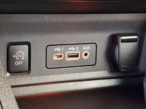 Certified 2024 Nissan Sentra SV image 22