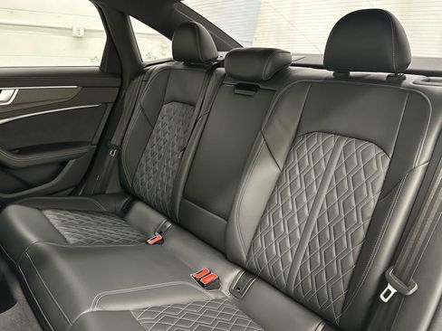 Used 2023 Audi S6 Premium Plus w/ Premium Plus Package AWD/4WD image 16
