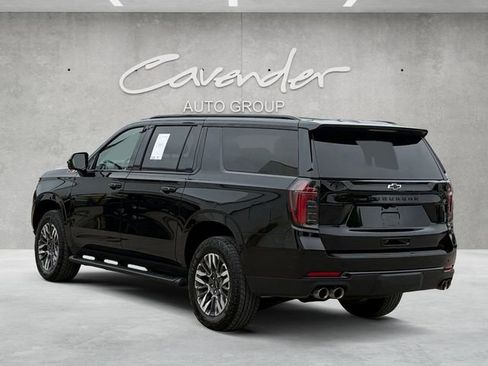 Used 2025 Chevrolet Suburban Z71 AWD/4WD image 14