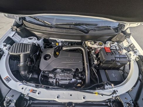 New 2026 Chevrolet Equinox LT w/ Convenience Package II image 11