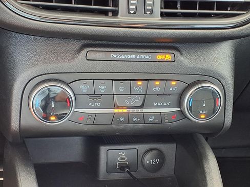 Certified 2024 Ford Escape ST-Line AWD/4WD image 19
