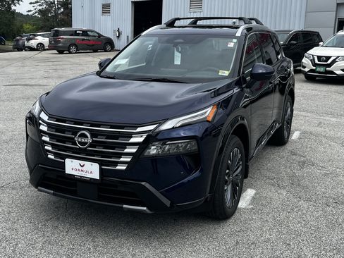 New 2026 Nissan Rogue Platinum AWD/4WD image 3