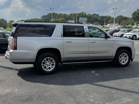 Used 2016 GMC Yukon XL SLE image 7