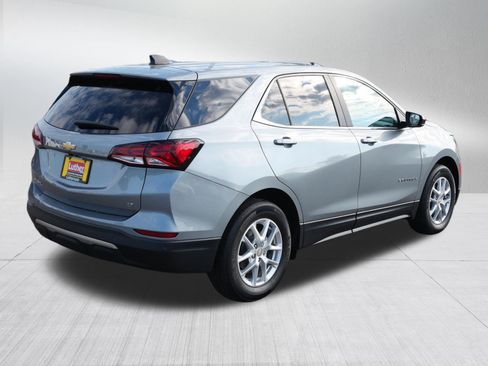 Used 2024 Chevrolet Equinox LT FWD image 7