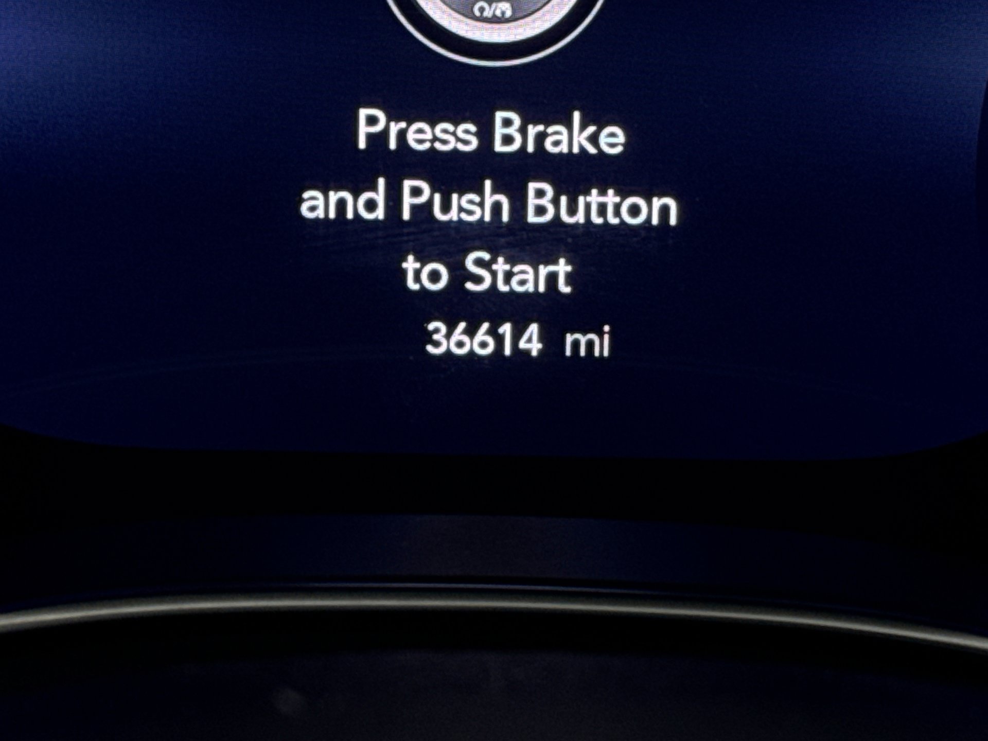 Used 2025 Chrysler Pacifica Limited FWD image 9