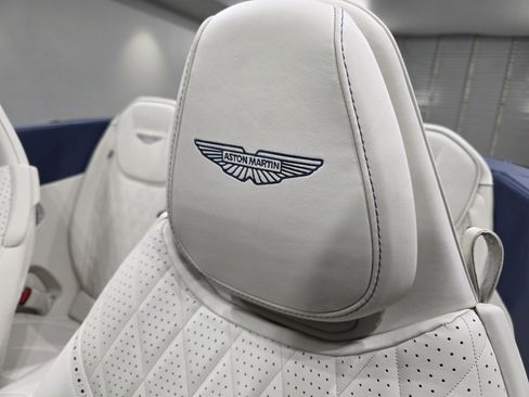 Used 2025 Aston Martin DB12 Convertible image 5