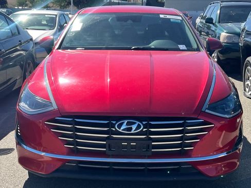 Used 2021 Hyundai Sonata SE FWD image 2