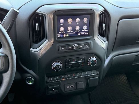 Used 2025 Chevrolet Silverado 2500 Custom w/ Custom Value Package image 6