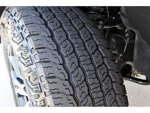 Used 2023 GMC Canyon AT4 w/ Canyon Safety Plus Package image 29