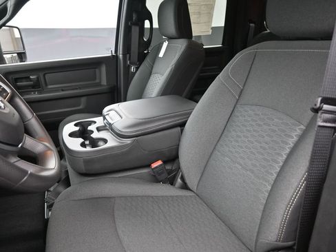 New 2026 RAM 2500 Tradesman AWD/4WD image 19