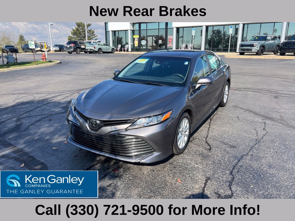Used 2018 Toyota Camry LE FWD image 2