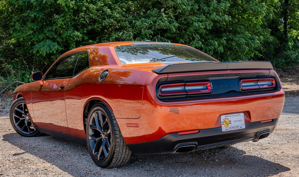 Used 2020 Dodge Challenger SXT w/ Blacktop Package RWD image 3