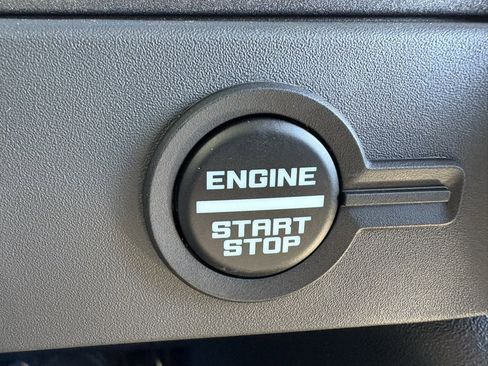 New 2025 Ford Bronco Badlands image 50