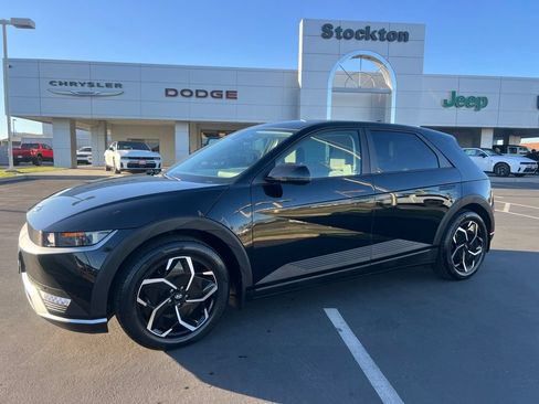 Used 2024 Hyundai Ioniq 5 SEL RWD image 2