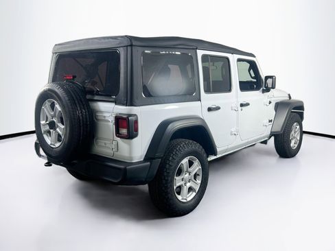 Used 2023 Jeep Wrangler Sport S image 5