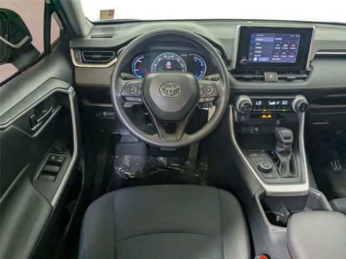 Used 2024 Toyota RAV4 LE AWD/4WD image 37